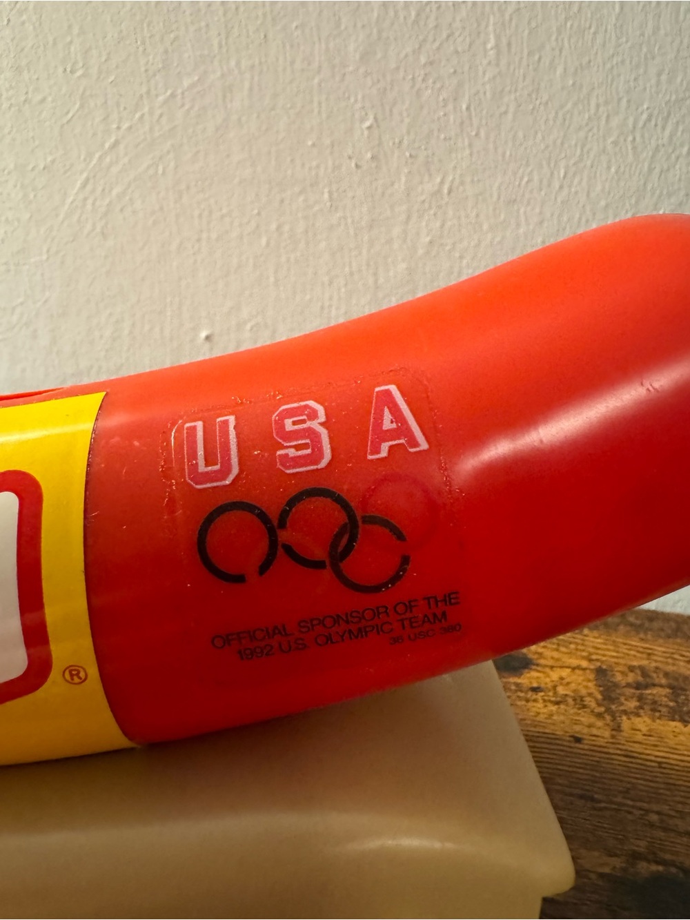 Vintage Oscar Mayer Wienermobile 1992 Olympics Advertising Coin Bank - Picture 2 of 9